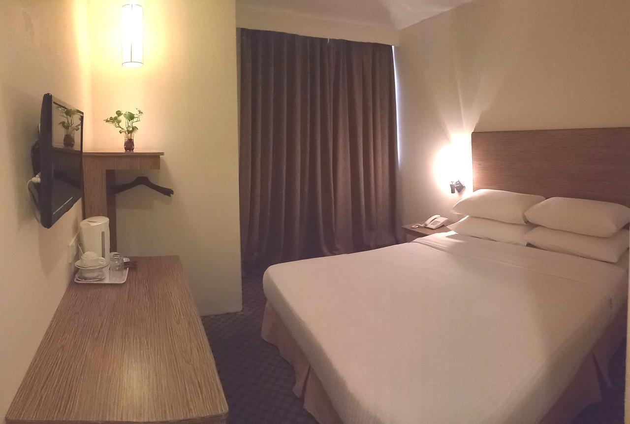 Hotel Sri Sutra - Bandar Sunway 3 Петалінг-Джая Екстер'єр фото